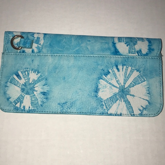 💙Anthropologie turquoise leather tie dye pouch💙 - Picture 2 of 3